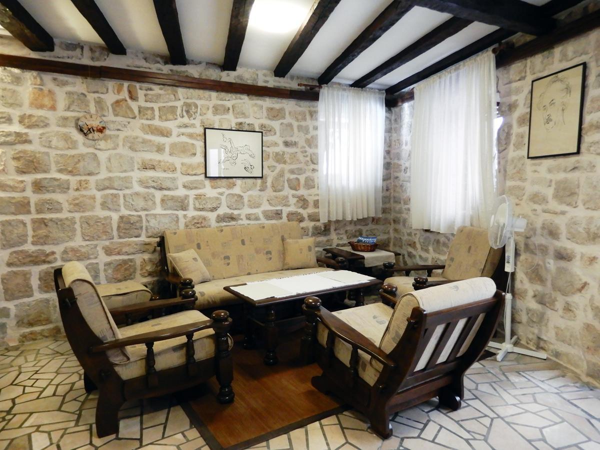 Apartment Primorac Stari Grad  Buitenkant foto